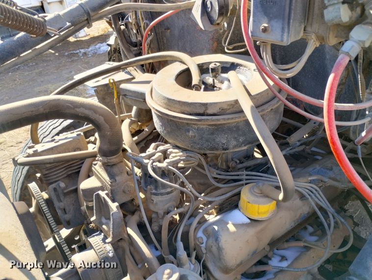 image for item DF8226 1976 Ford 8000  sewer rodder truck