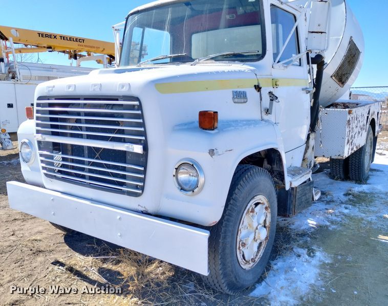 image for item DF8226 1976 Ford 8000  sewer rodder truck