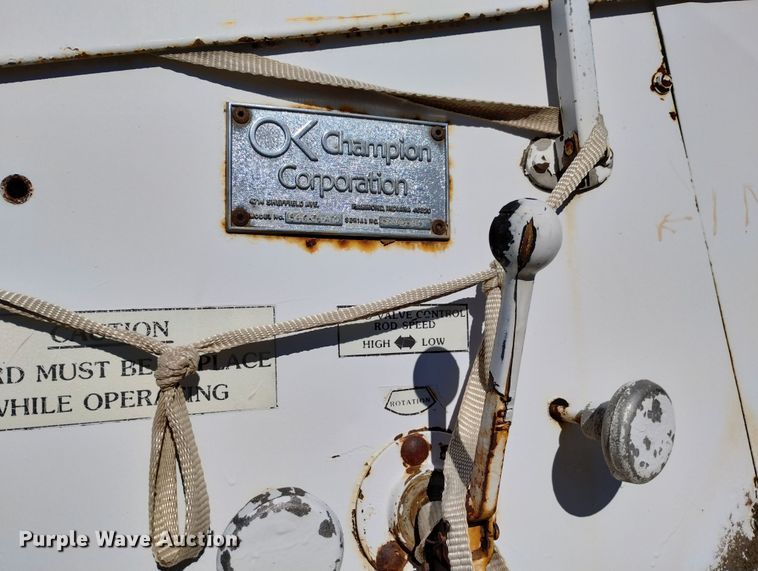 image for item DF8226 1976 Ford 8000  sewer rodder truck