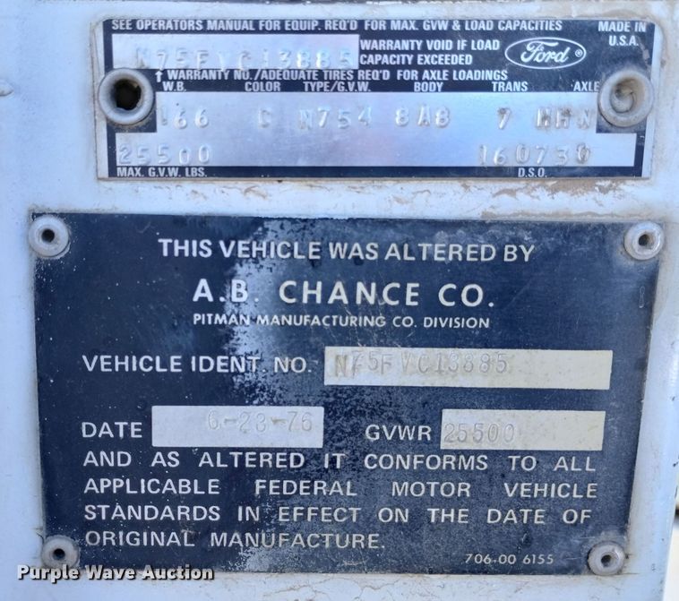 image for item DF8226 1976 Ford 8000  sewer rodder truck