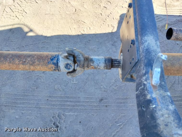 image for item DF8227 1989 Ford F700  truck cab and chassis