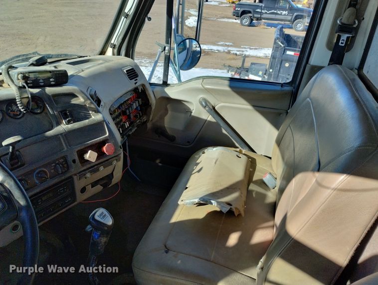 image for item DF8228 2002 Sterling L-Line  flatbed truck