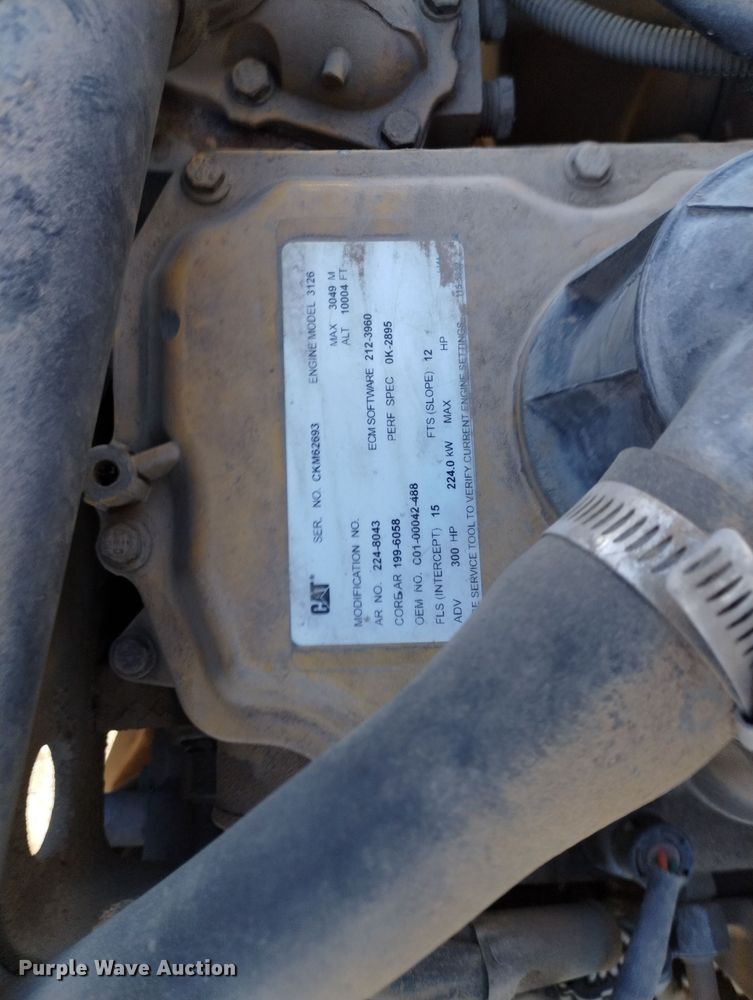 image for item DF8228 2002 Sterling L-Line  flatbed truck