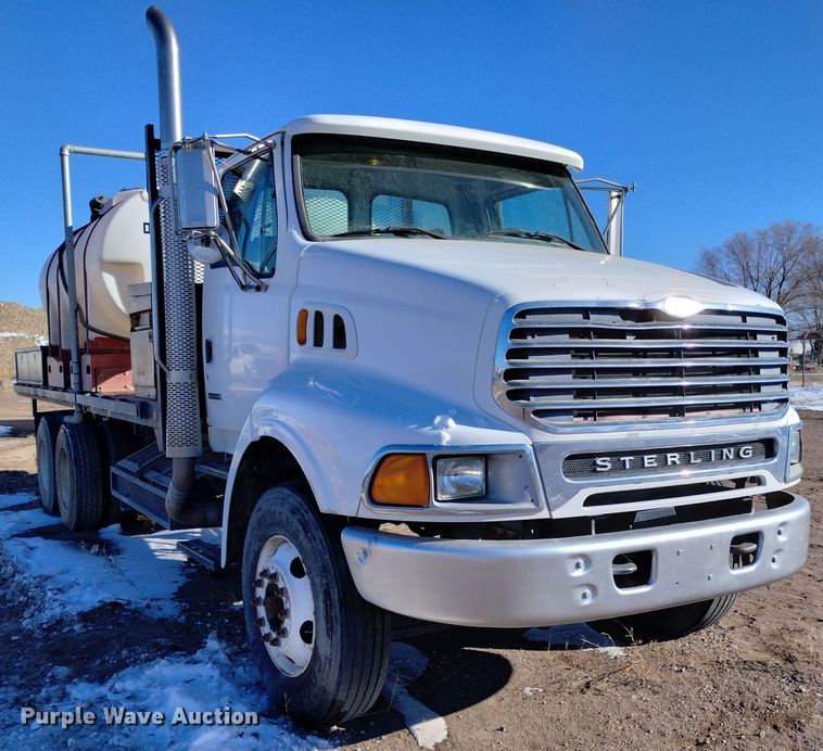 image for item DF8228 2002 Sterling L-Line  flatbed truck