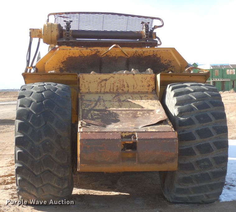 image for item DF8254 2000 Caterpillar 615C elevating scraper