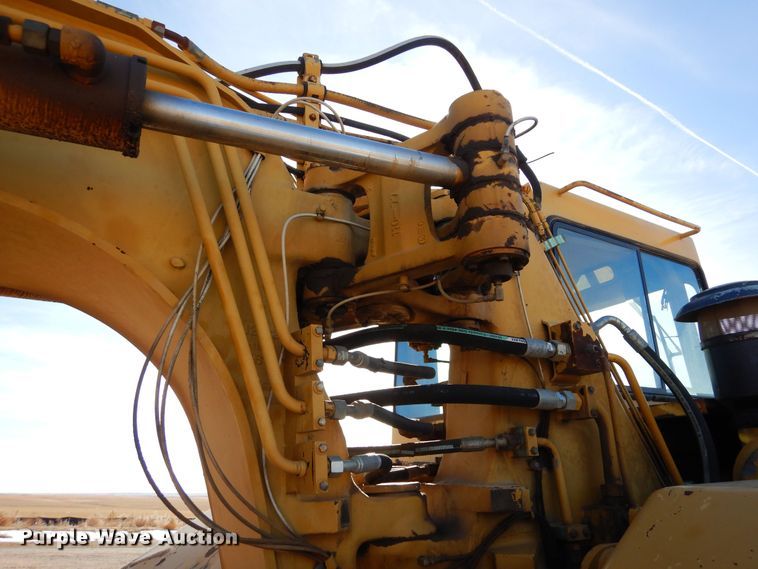 image for item DF8254 2000 Caterpillar 615C elevating scraper