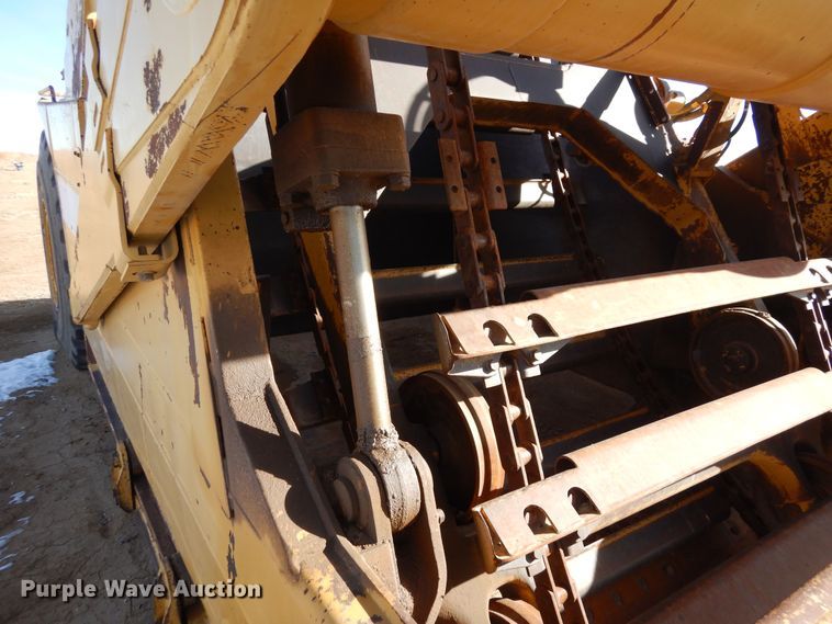 image for item DF8254 2000 Caterpillar 615C elevating scraper