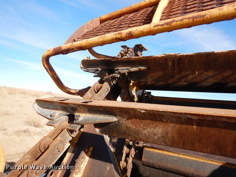 image for item DF8254 2000 Caterpillar 615C elevating scraper