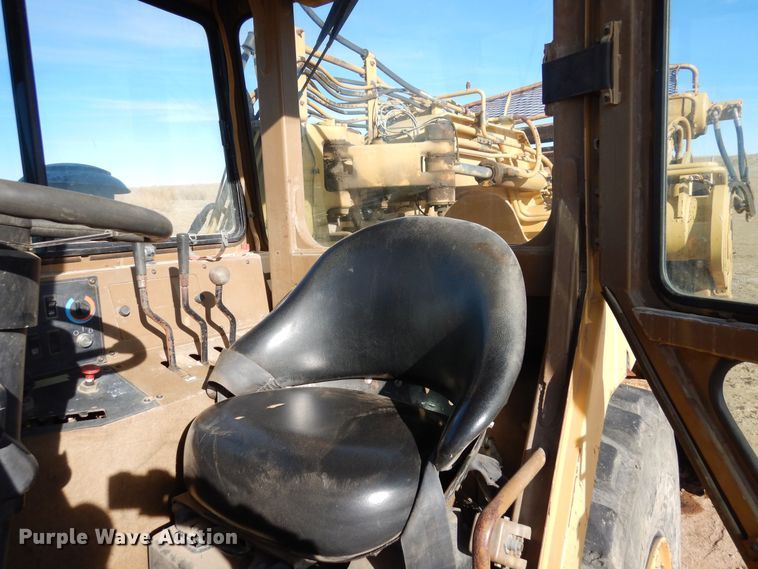 image for item DF8254 2000 Caterpillar 615C elevating scraper