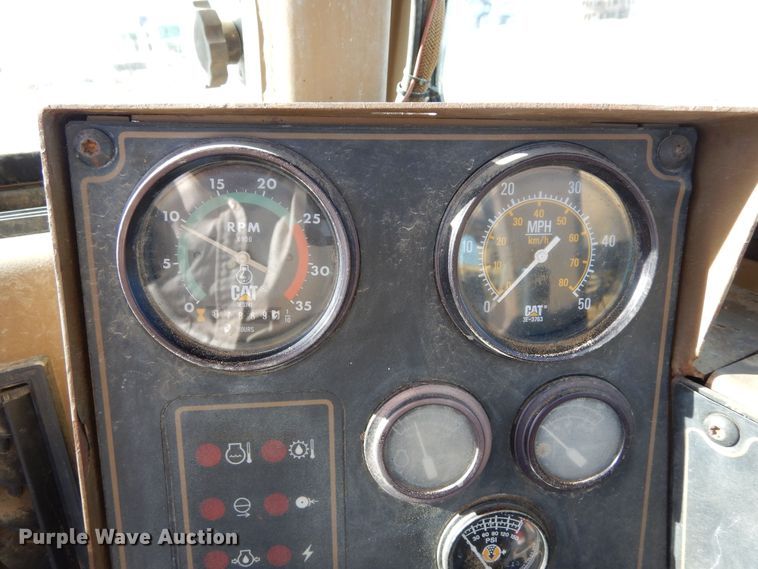 image for item DF8254 2000 Caterpillar 615C elevating scraper