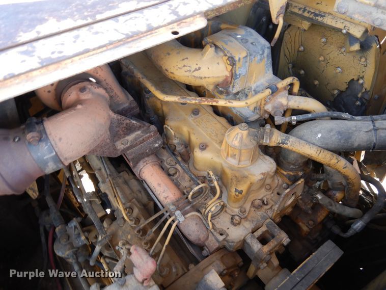 image for item DF8254 2000 Caterpillar 615C elevating scraper