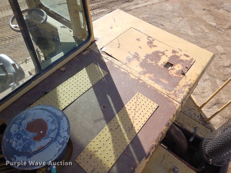 image for item DF8254 2000 Caterpillar 615C elevating scraper