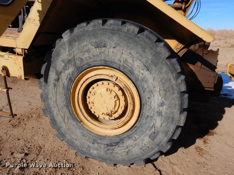 image for item DF8254 2000 Caterpillar 615C elevating scraper