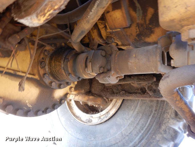 image for item DF8254 2000 Caterpillar 615C elevating scraper