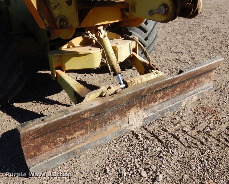 image for item DF8271 2002 Case 960  trencher