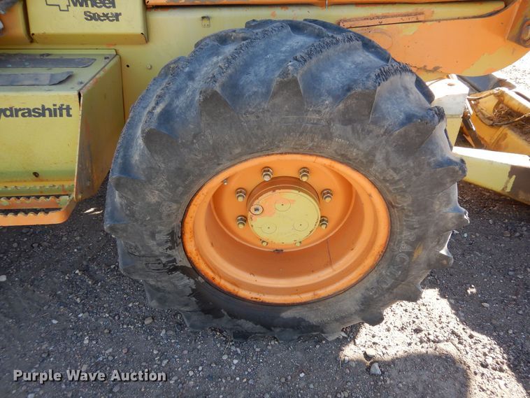 image for item DF8271 2002 Case 960  trencher