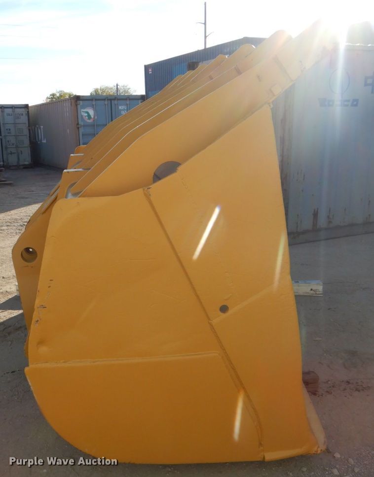 image for item DH7515 11.5'W bucket