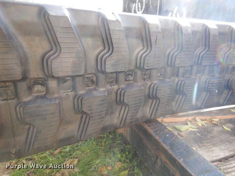 image for item DH7519 Mini excavator tracks