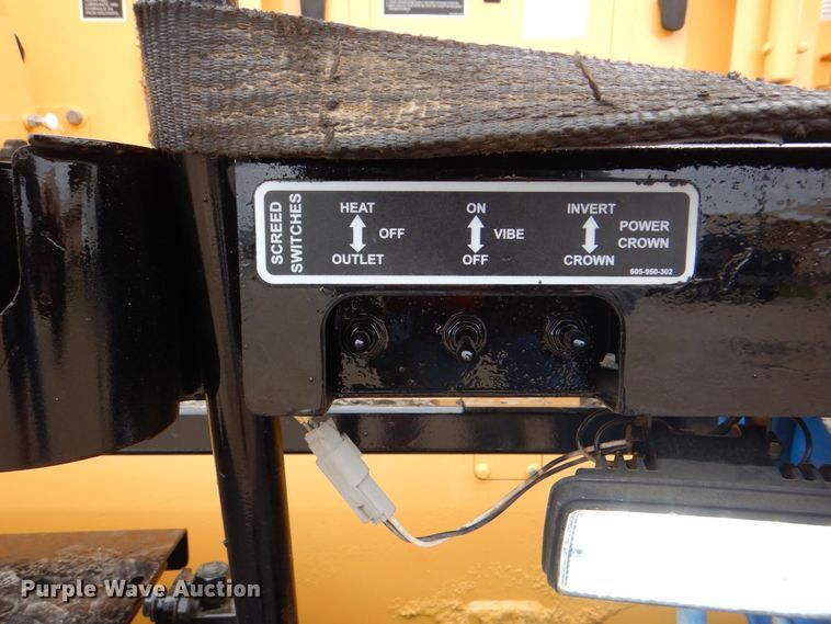 image for item DH7520 2014 Carlson CP100  paver