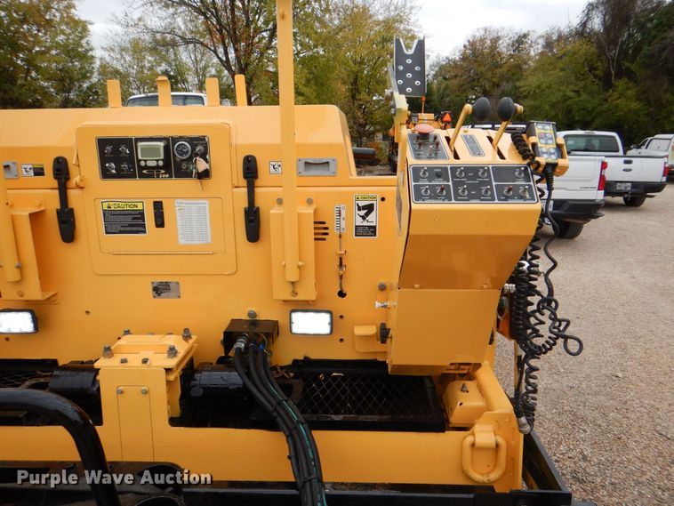 image for item DH7520 2014 Carlson CP100  paver