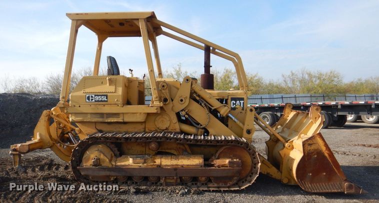 image for item DH7525 1975 Caterpillar 955L  track loader