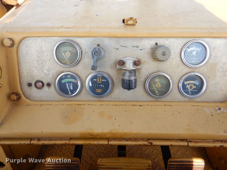 image for item DH7525 1975 Caterpillar 955L  track loader