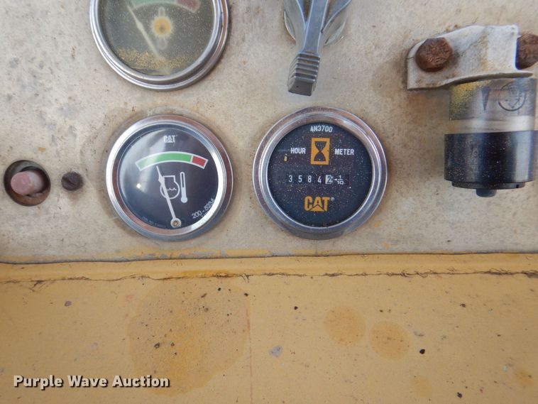 image for item DH7525 1975 Caterpillar 955L  track loader