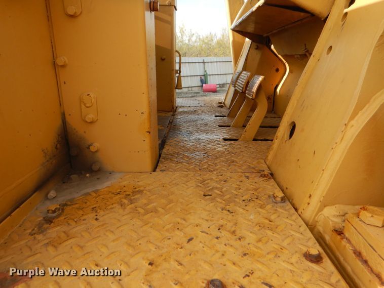 image for item DH7525 1975 Caterpillar 955L  track loader