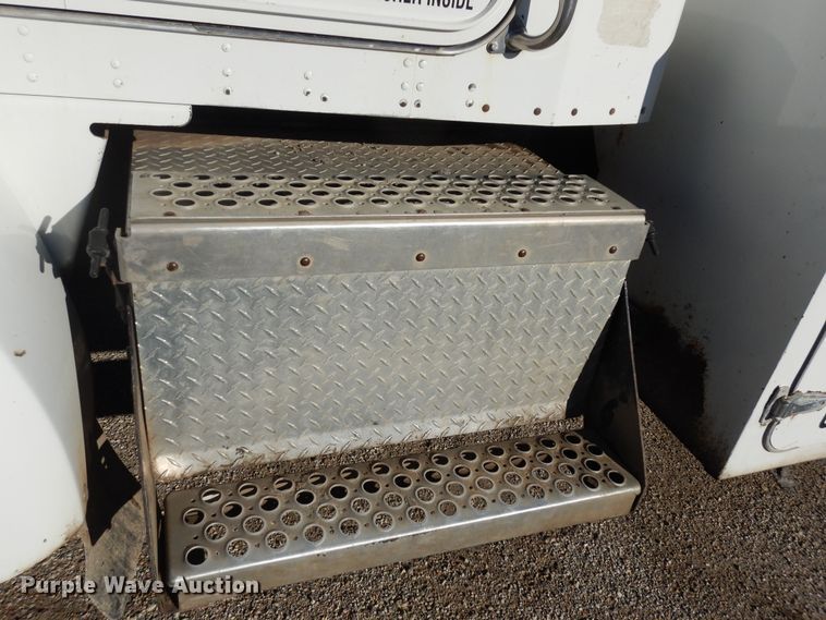 image for item DI6868 2006 Kenworth T300  fuel / lube truck