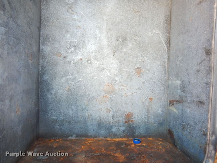 image for item DI6868 2006 Kenworth T300  fuel / lube truck