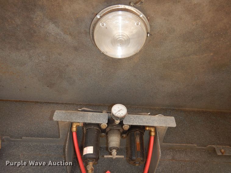 image for item DI6868 2006 Kenworth T300  fuel / lube truck