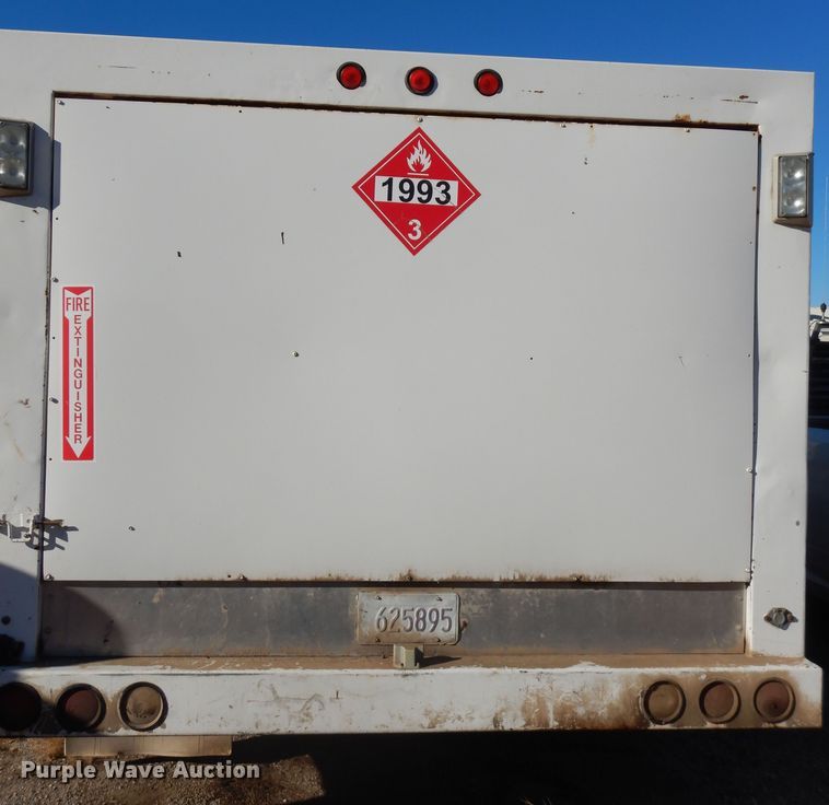 image for item DI6868 2006 Kenworth T300  fuel / lube truck