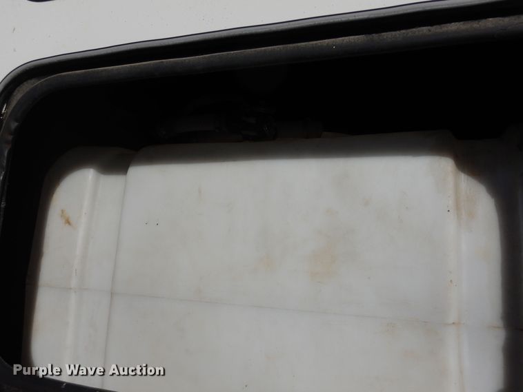 image for item DI6868 2006 Kenworth T300  fuel / lube truck