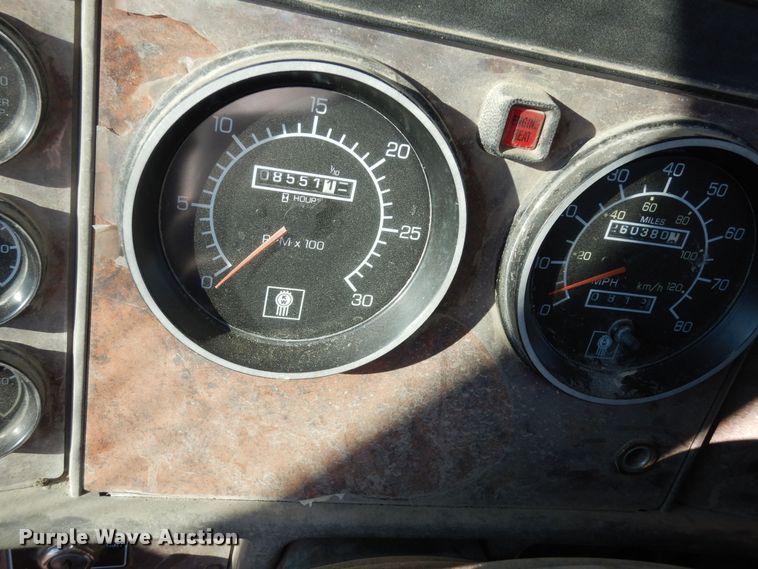 image for item DI6868 2006 Kenworth T300  fuel / lube truck