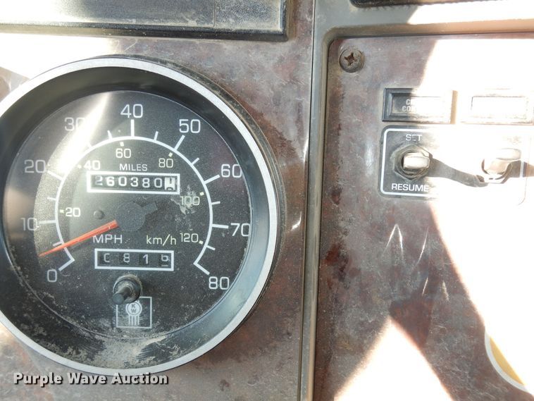 image for item DI6868 2006 Kenworth T300  fuel / lube truck