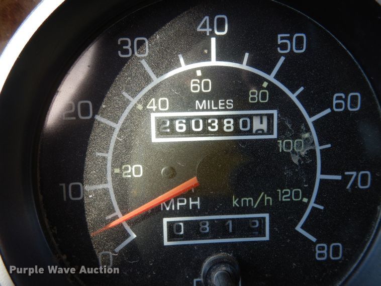 image for item DI6868 2006 Kenworth T300  fuel / lube truck