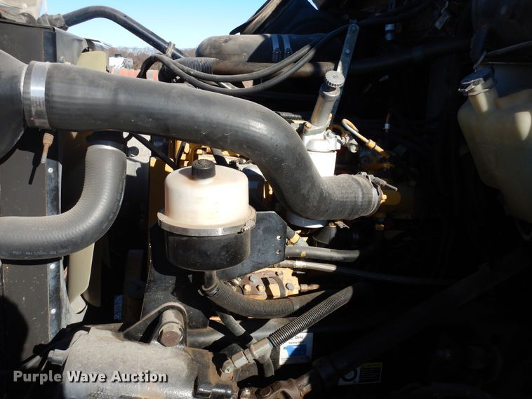 image for item DI6868 2006 Kenworth T300  fuel / lube truck