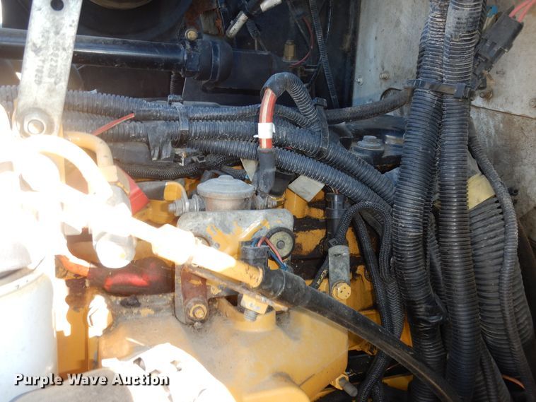 image for item DI6868 2006 Kenworth T300  fuel / lube truck