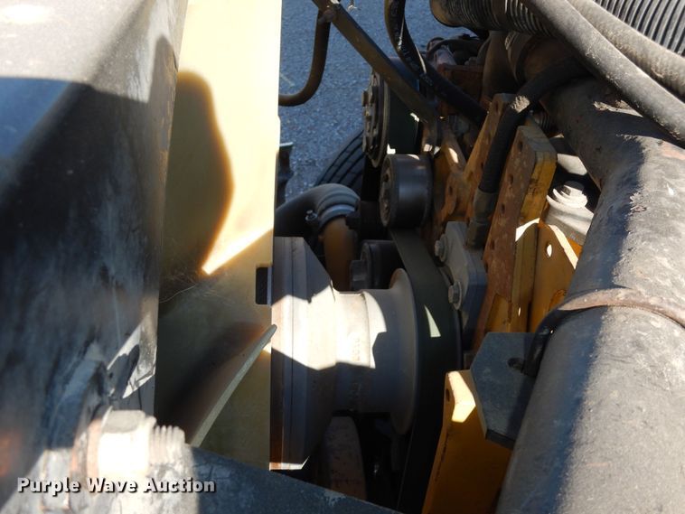 image for item DI6868 2006 Kenworth T300  fuel / lube truck