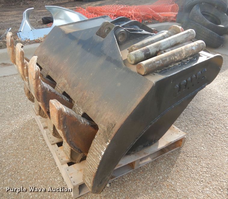 image for item DI6874 Lemac  44"W grapple