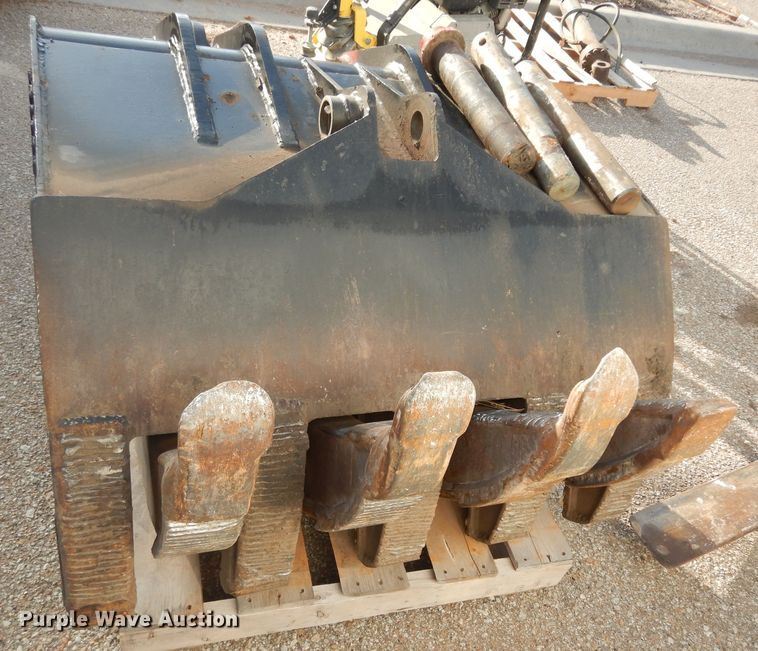 image for item DI6874 Lemac  44"W grapple