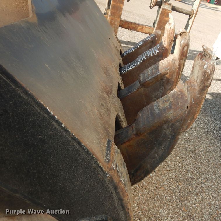 image for item DI6874 Lemac  44"W grapple