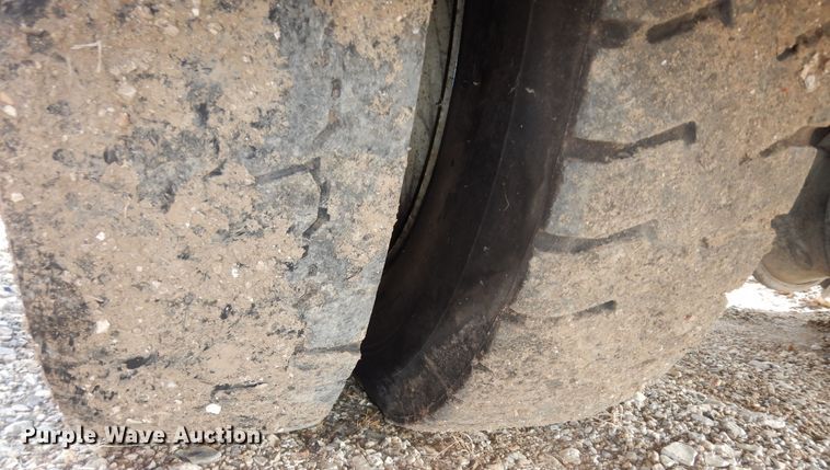 image for item DI6927 Dakota 156LB  enclosed utility bed trailer