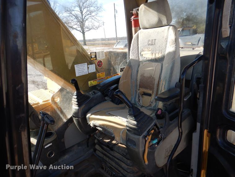 image for item DJ3864 2009 Caterpillar 320D L  excavator