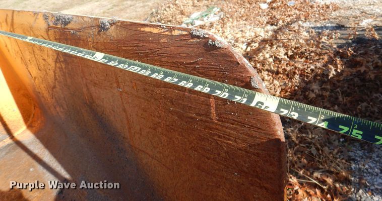 image for item DJ3866 2007 LeeBoy 8816  paver