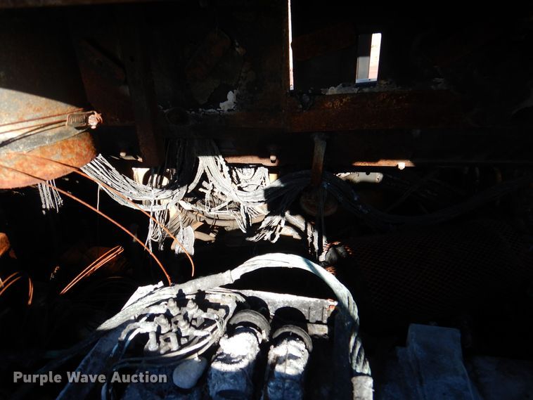 image for item DJ3866 2007 LeeBoy 8816  paver