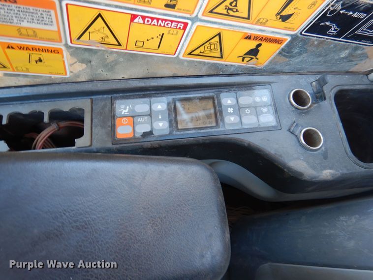 image for item DJ3867 2009 Caterpillar 320DLRR  excavator