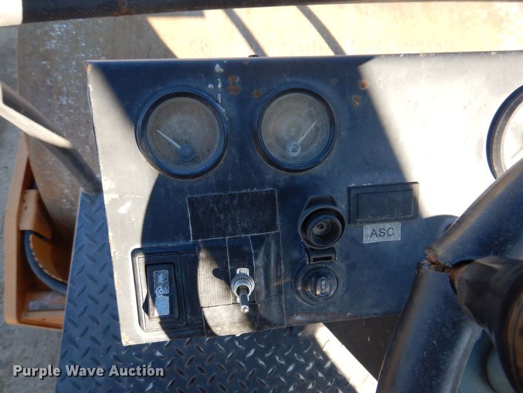 image for item DK2063 2005 Case SV208  single drum vibratory roller