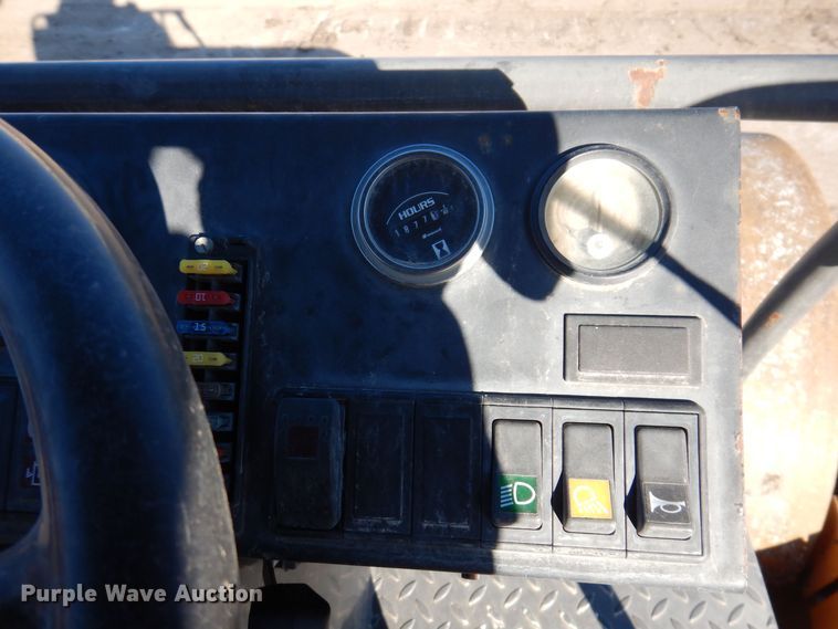 image for item DK2063 2005 Case SV208  single drum vibratory roller