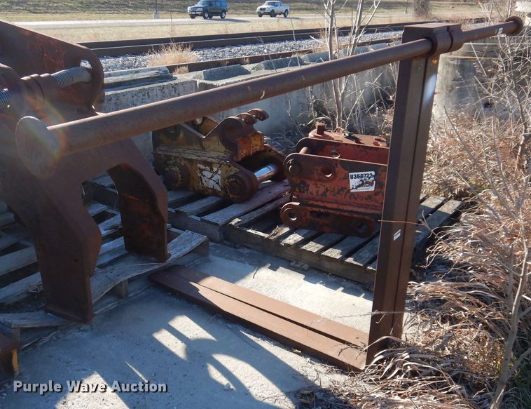 image for item DK2066 Backhoe attachments